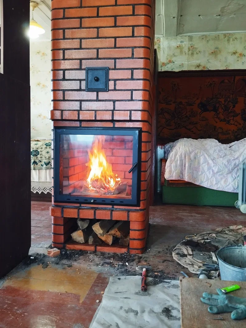 Дверца для камина Эконом: установленная дверца, фото 4 из 39